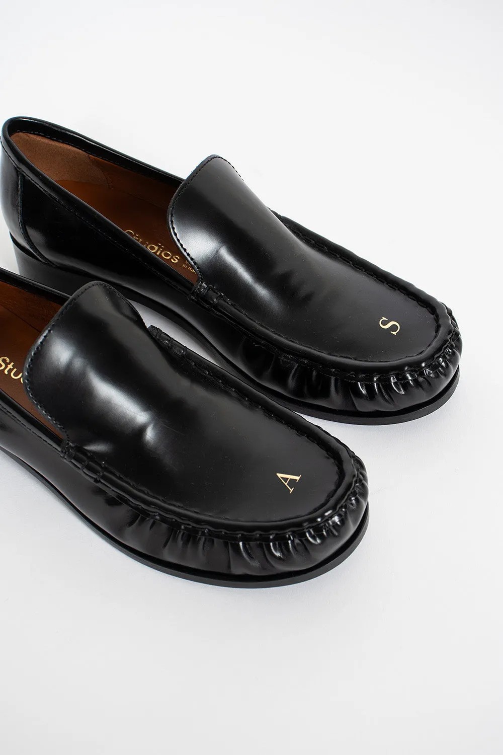 Initial Loafers Black