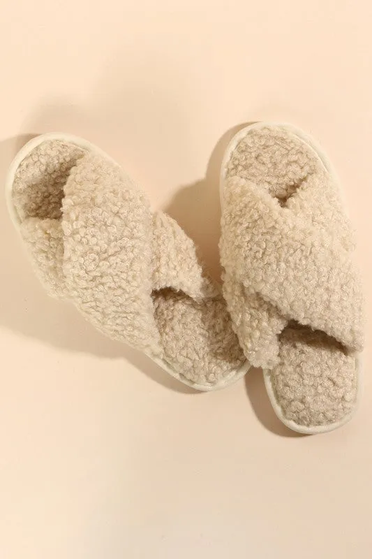 Sherpa Design Slippers in Beige